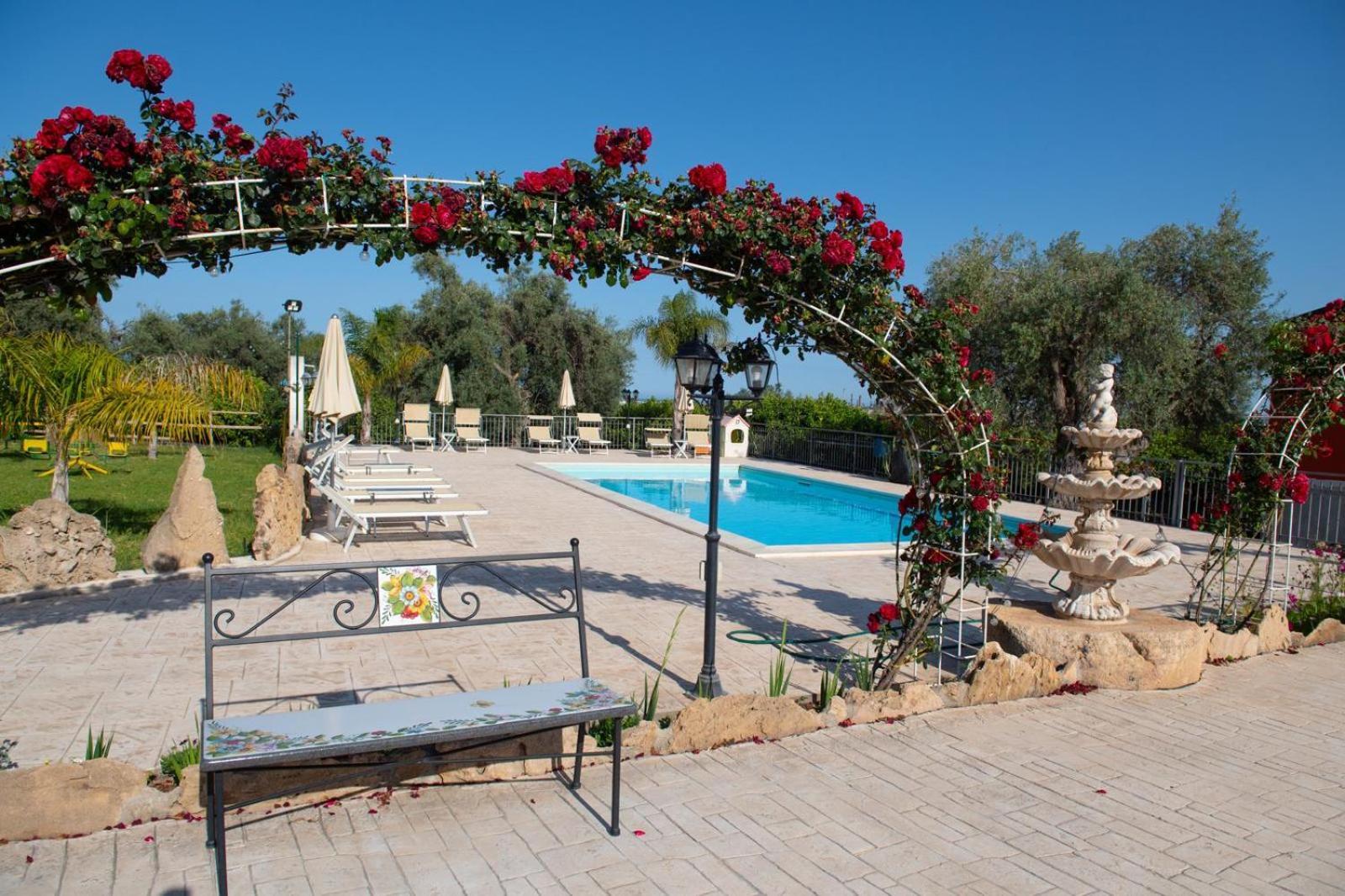 Il Vecchio Frantoio Villa Аугуста Екстериор снимка
