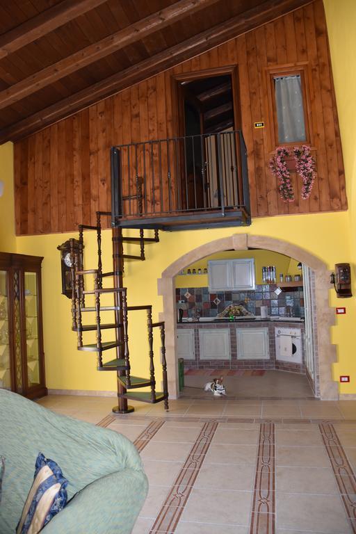 Il Vecchio Frantoio Villa Аугуста Екстериор снимка