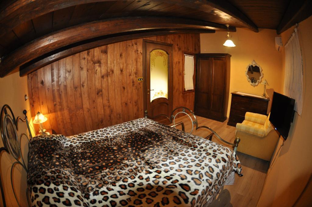 Il Vecchio Frantoio Villa Аугуста Екстериор снимка