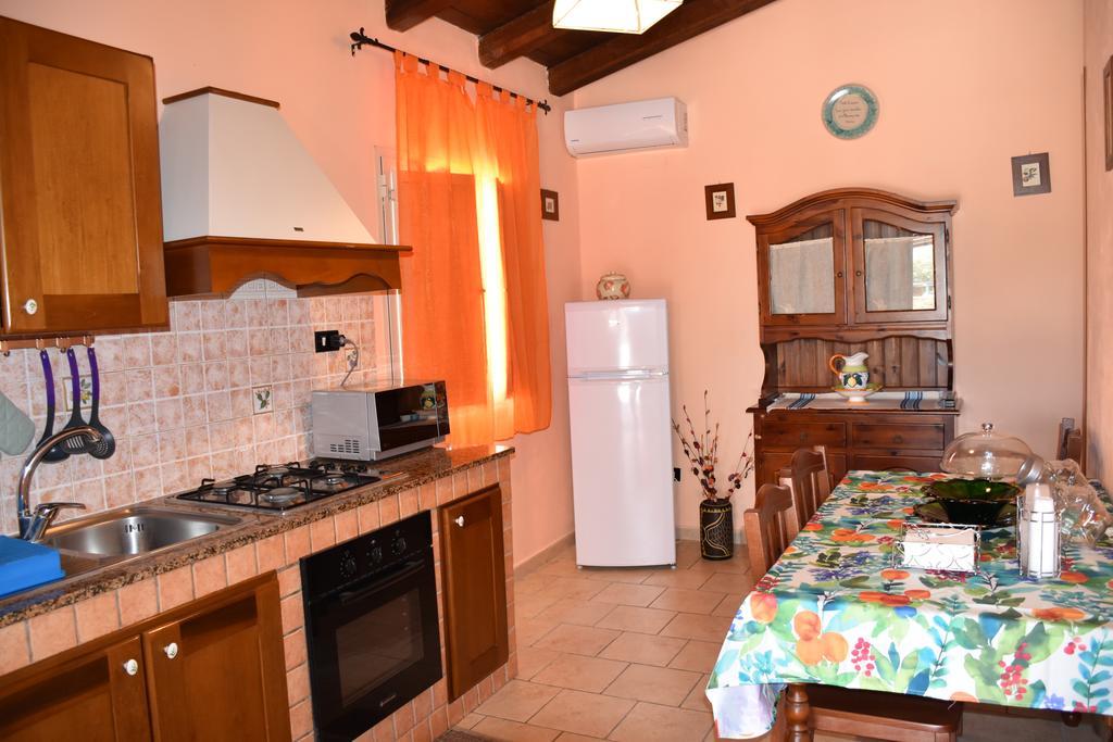 Il Vecchio Frantoio Villa Аугуста Екстериор снимка