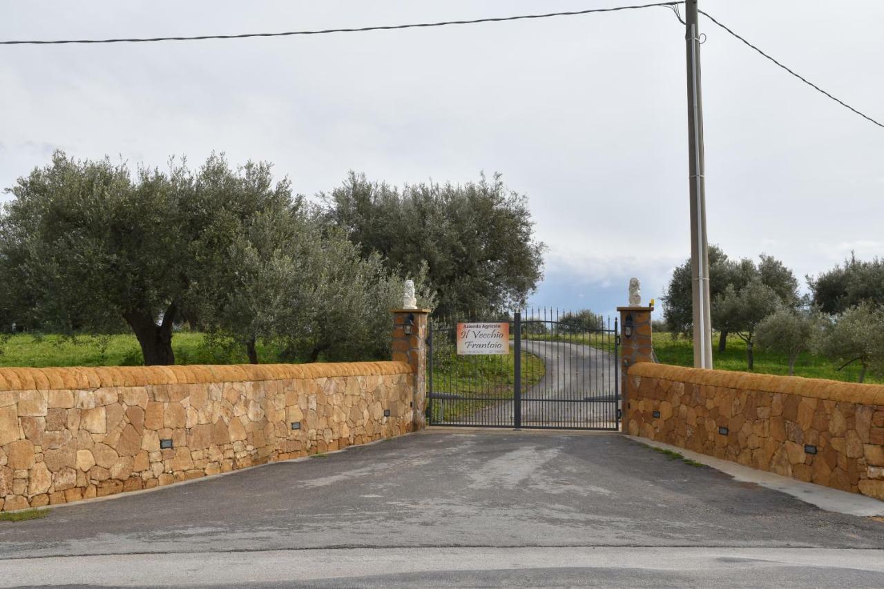 Il Vecchio Frantoio Villa Аугуста Екстериор снимка
